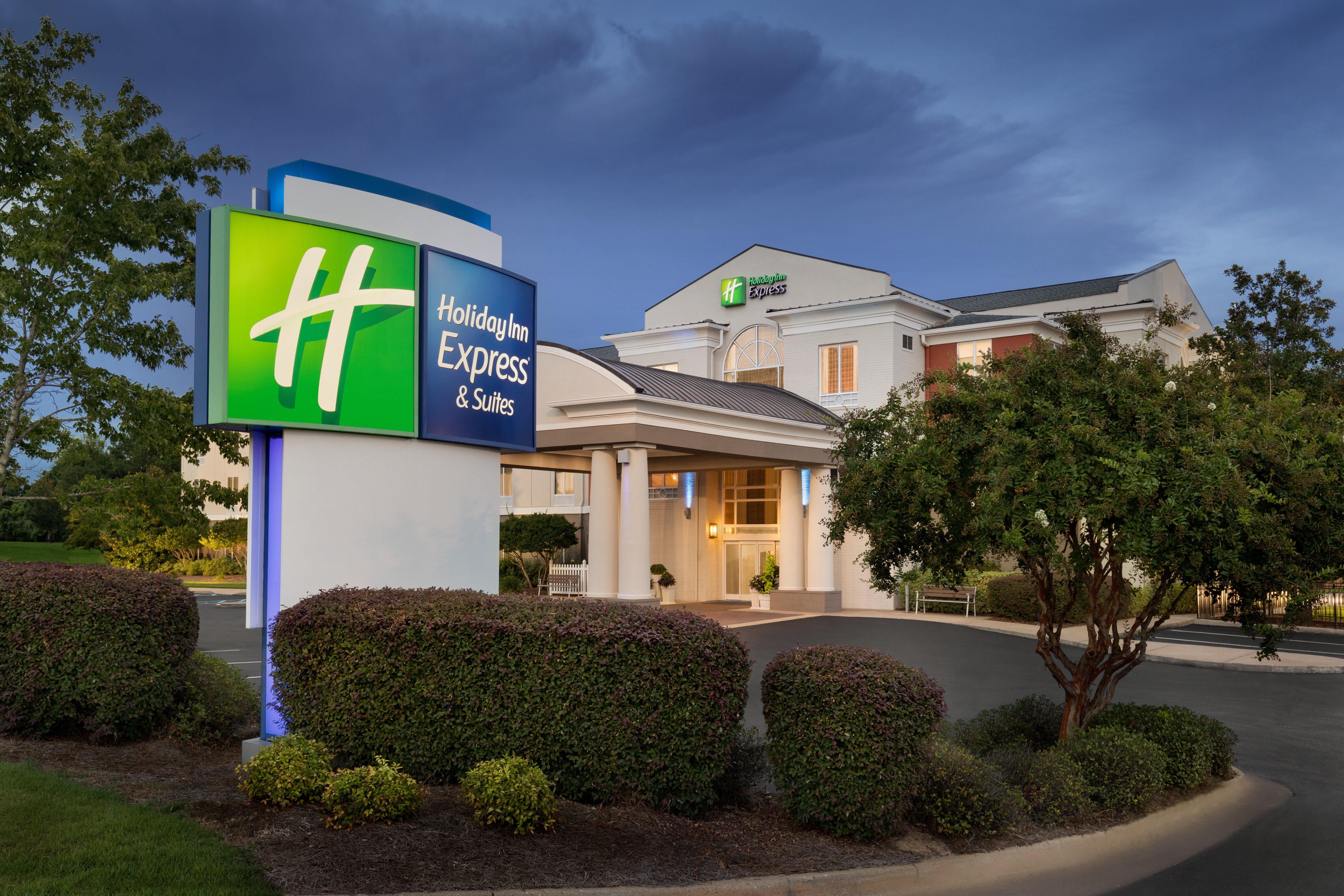 Holiday Inn Express Hotel & Suites Auburn - University Area, An Ihg Hotel Buitenkant foto