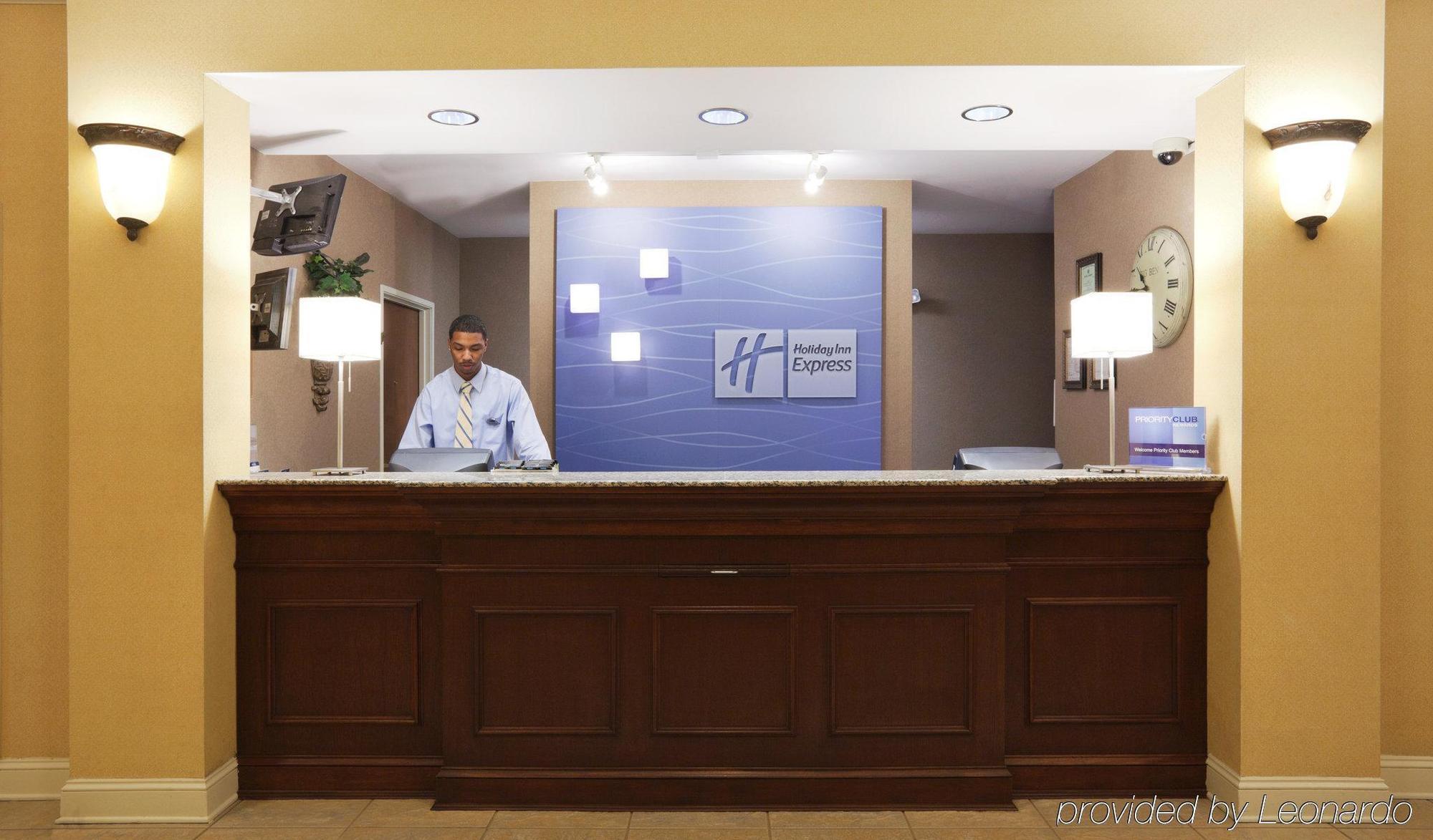 Holiday Inn Express Hotel & Suites Auburn - University Area, An Ihg Hotel Interieur foto